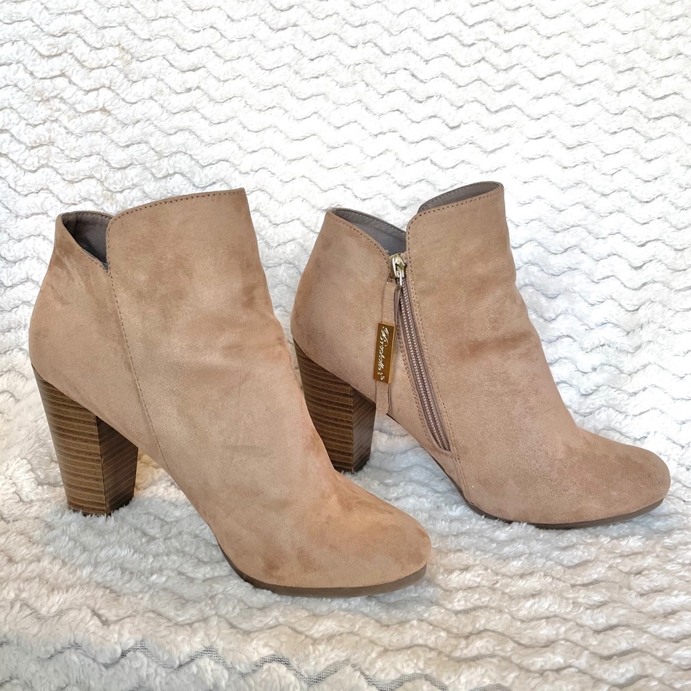 Breckelles Suede Ankle Boots Chunky Heel  Boots